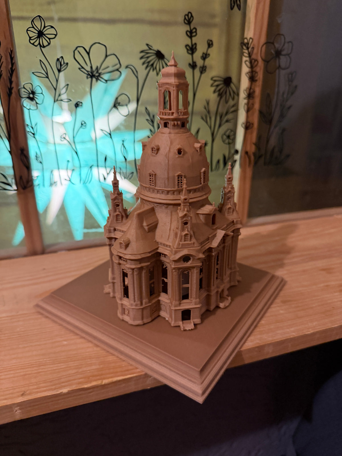 dresdner frauenkirche beleuchtet-vor-herrnhuter-stern_originalbild